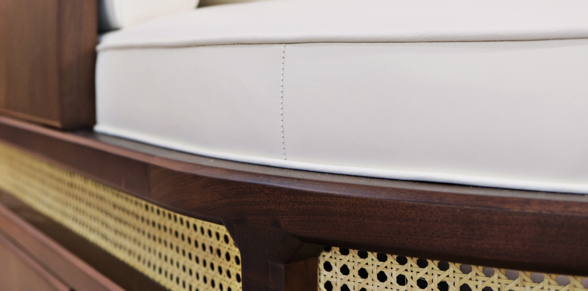 Brooks Chaise Longue Brooks Chaise Longue detail 1 Brooks Chaise Longue
